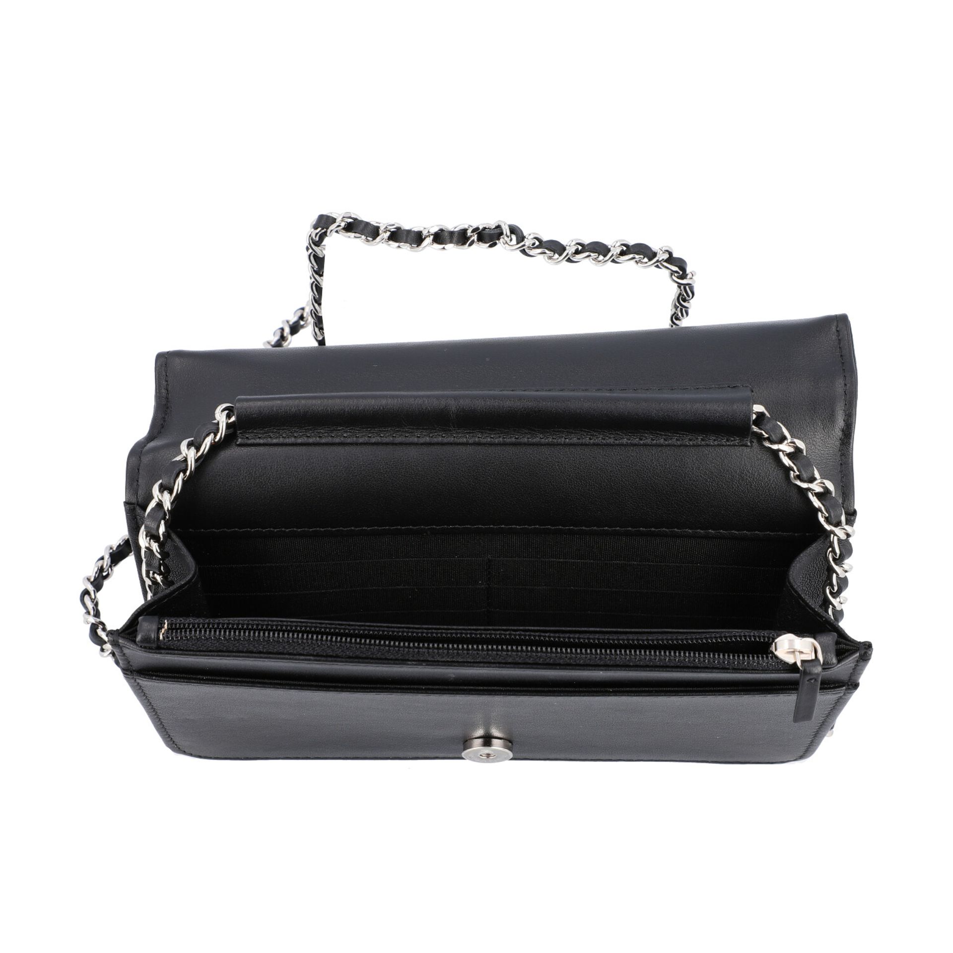 CHANEL Umhängetasche "POCHETTE MIT KETTE", Koll. 2019.Aktuelle Kollektion, akt. NP.: 1.950,-€. - Bild 8 aus 8