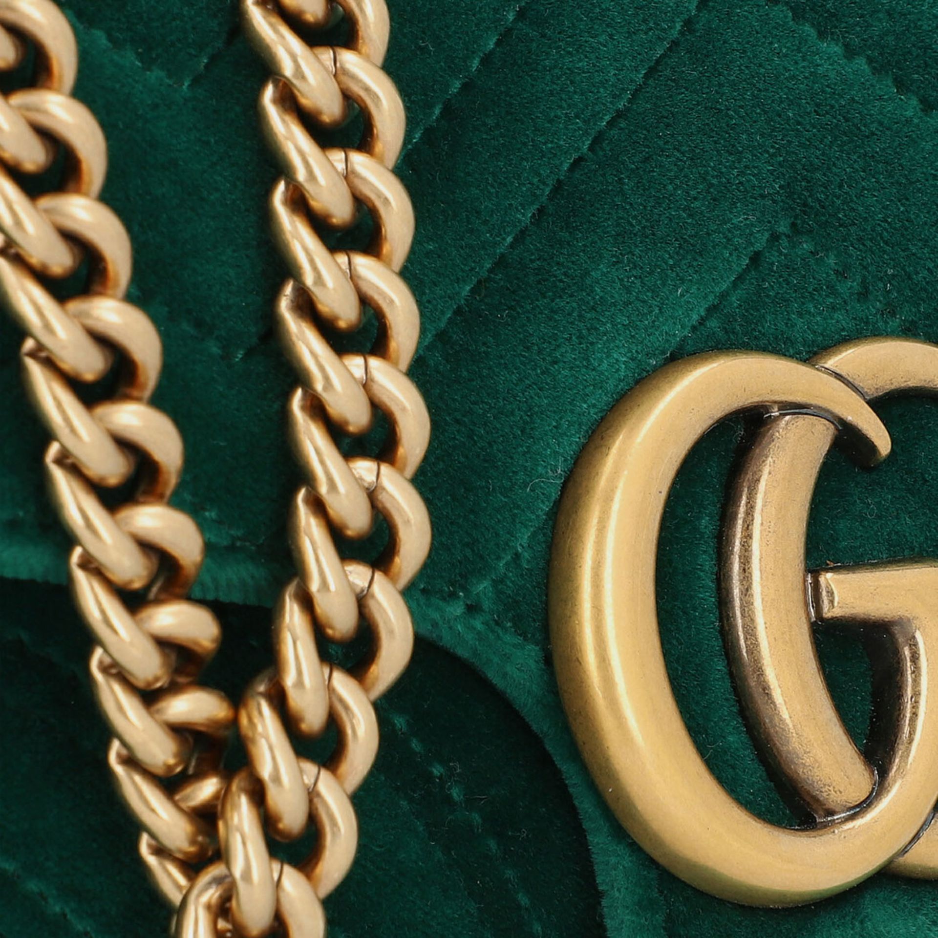 GUCCI Umhängetasche "GG MARMONT", akt. NP.: 1.390,-€.Samt in Emerald-Grün mit goldfarbener Hardware, - Bild 7 aus 11