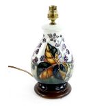 Moorcroft, a table lamp with blackberry decoration, 27 cm .