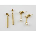Two pairs of earrings, pearl drops and bar earrings, white round pearls measuring approximately 6.