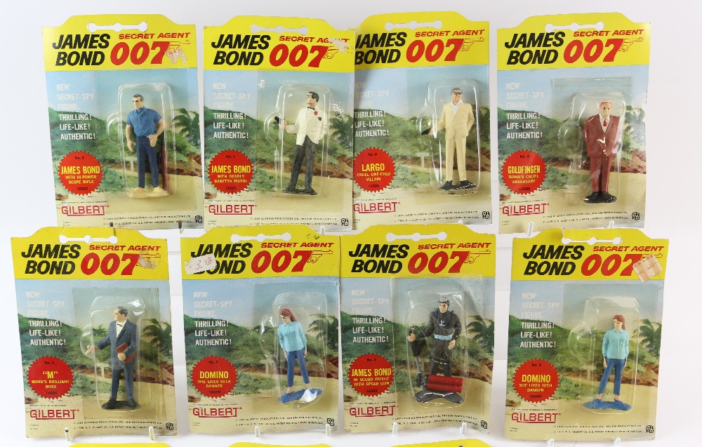 James Bond 007 - 15 Gilbert figures from 1965, including No. 1, No. 2, No. 3 x 2, No. 4 x 2, No. 5 x - Image 3 of 3