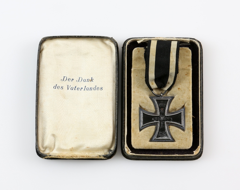 1914 German iron cross, in fitted case,