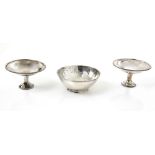 George III silver bowl, London 1812, 13.5 cm diam., together with a pair of silver tazze, 7.5 cm