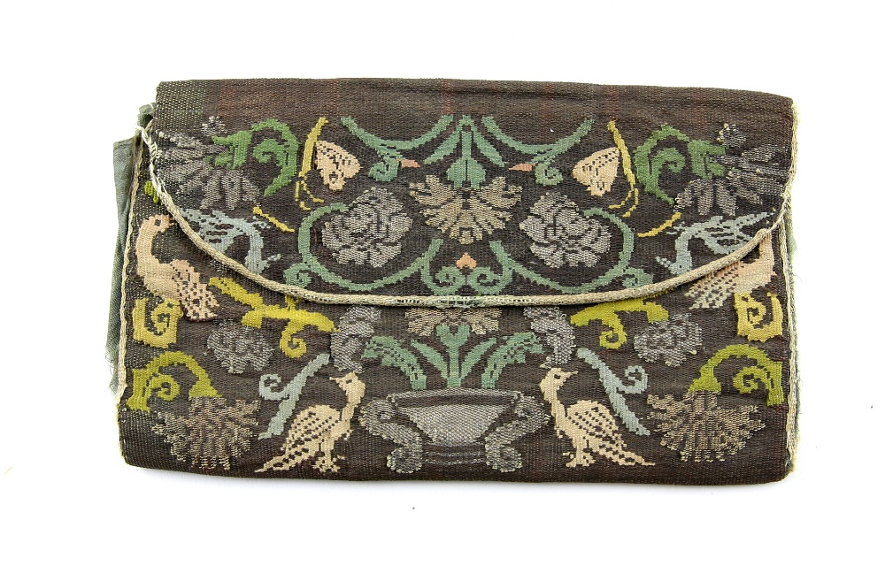 Rare early pocket book / purse, dating from C 1690-1720, the design of central urn with large - Image 3 of 8