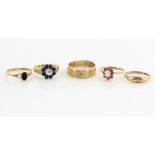 Five rings, one vintage diamond set, size R, another smaller diamond ring, size L, vintage