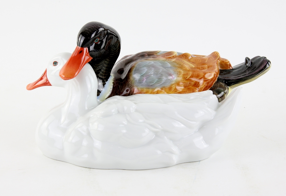 A large contemporary Herend group model of two nesting ducks, in naturalistic colourway, factory - Image 3 of 5