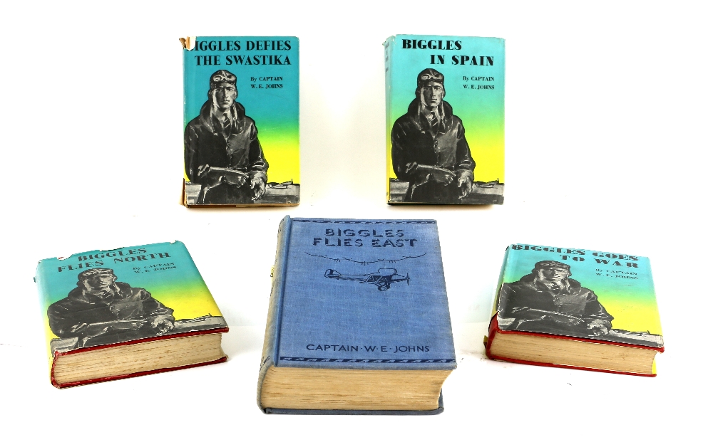 AMENDED DESCRIPTION Quantity of Biggles books . one inscribed JM Reynolds 1946 (2), another same