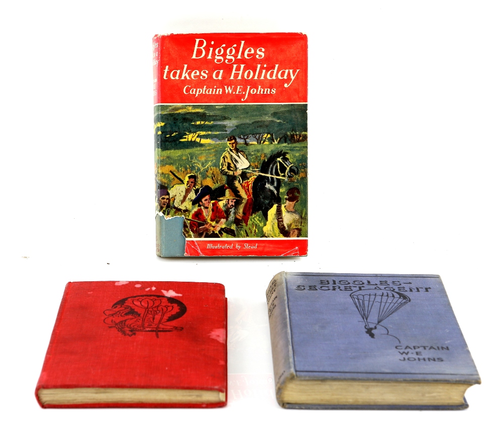 AMENDED DESCRIPTION Quantity of Biggles books . one inscribed JM Reynolds 1946 (2), another same - Image 3 of 3