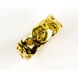 John Donald design ring, abstract open work band, in 18 ct yellow gold, hallmarked London 1971, ring