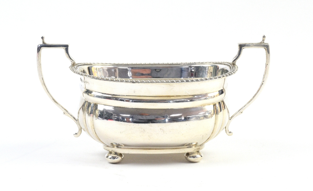 George V silver three-piece tea service, comprising teapot, sugar bowl and cream jug, by R&Co, - Image 4 of 6