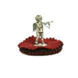 George V silver cherub mounted desktop pen wipe, with red and black felt, Birmingham 1912, 3.5 cm