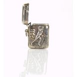 Sterling silver vesta case, each side decorated with a tennis player, 19.5 gr., 4 cm high .