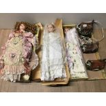 BOXED PORCELAIN DOLLS COTTAGE NIGHT LIGHTS