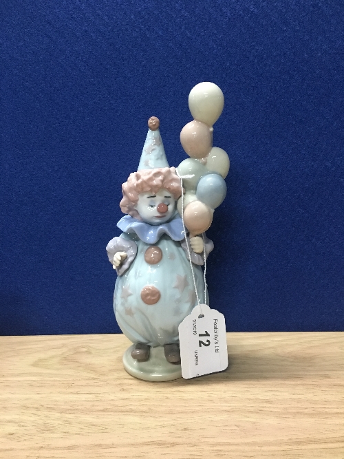 LLADRO 5811 LITTLEST CLOWN IN ORIGINAL BOX