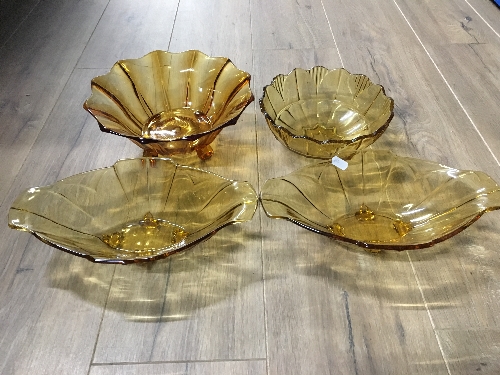 4 PIECES OF AMBER ART DECO GLASS