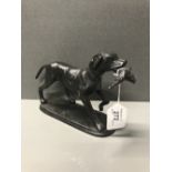 CAST METAL FIGURINE RETRIEVER RETRIEVING