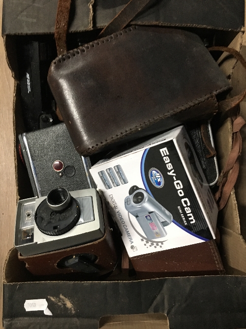 BOX OF VINTAGE CAMERAS