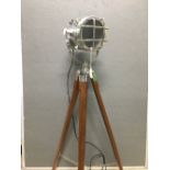 VERY GOOD REPRODUCTION SPOTLIGHT ON TRIPOD STAND