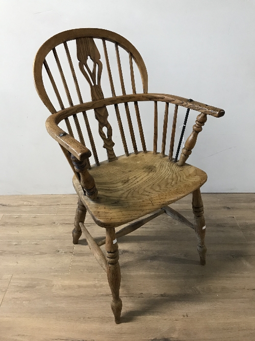 19THC WINDSOR ARMCHAIR WITH H T STRETCHED AND LATER IRON FIXINGS