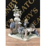 LLADRO 5539 PUPPY DOG TAILS IN ORIGINAL BOX