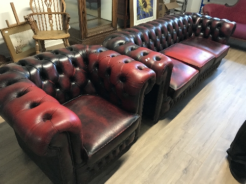 MODERN RED LEATHER CHESTERFIELD 3 SEATER SOFA AND CHAIR BY HOUSE OF CHESTERFIELD - Image 2 of 2