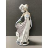 LLADRO SOCIALITE OF THE 20`S IN ORIGINAL BOX