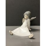 LLADRO 4962 ANGEL SITTING THINKING