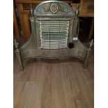 A VINTAGE STYLE 3 BAR ELECTRIC FIRE