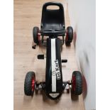 KIDS OUTDOOR PEDAL GO KART