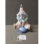 LLADRO FIGURE 5318 HAVING A BALL NO BOX