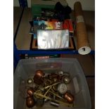 A BOX OF COPPER AND BRASS ITEMS AND ASSORTMENT OF MAGAZINES ETC