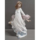 LLADRO FIGURE 5898 SPRING SPLENDOR