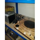 ION TURNTABLE TOGETHER WITH DELL SPEAKER