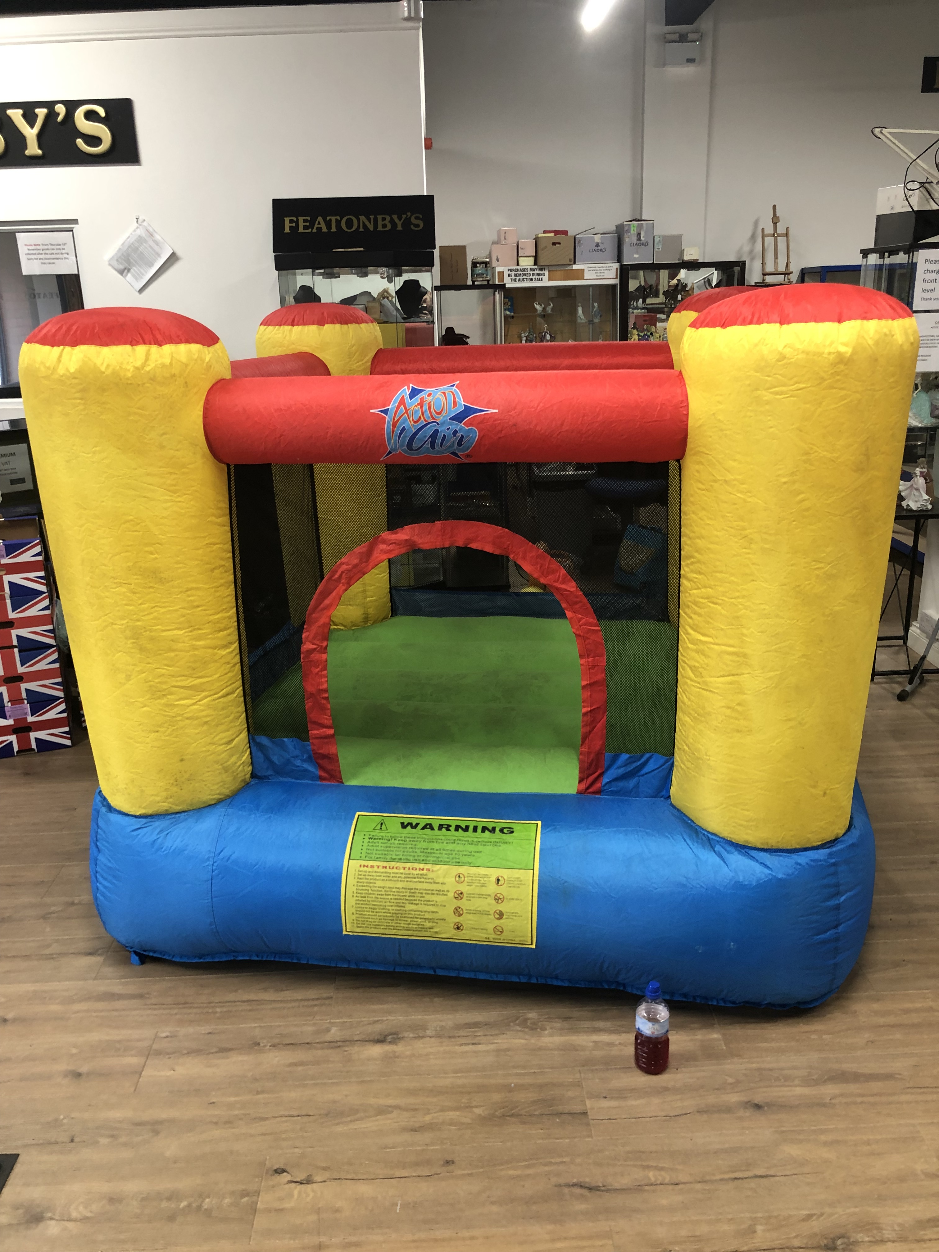 LARGE ACTION AIR CHILDRENS BOUNCY CASTLE IN BAG PLUS AIR BLOWER