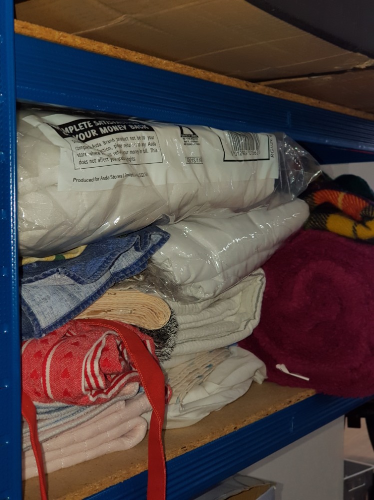 A LOT CONTAINING DOUBLE BED MATTRESS PROTECTION FLEECE BLANKETS ETC