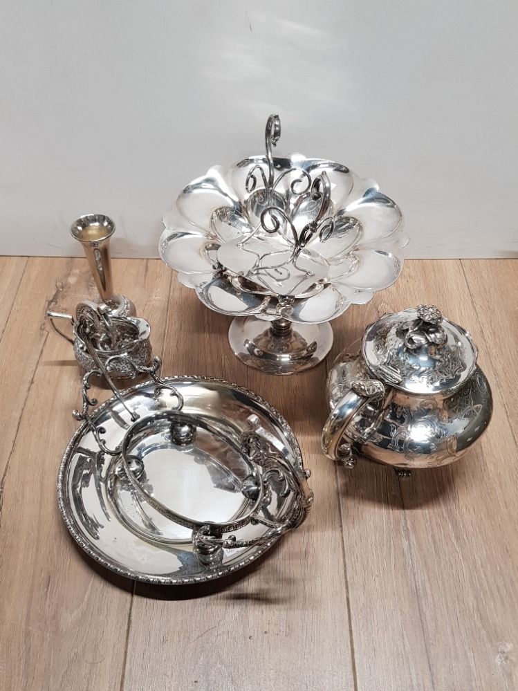 GOOD SELECTION OF SILVER PLATED ITEMS