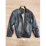 GENTS GENUINE LEATHER JACKET SIZE LARGE