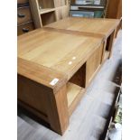 LIGHT OAK STORAGE COFFEE TABLE