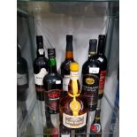 5 ASSORTED BOTTLES INC MULLED WINE HARVEYS BRISTOL CREAM ETC