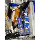 BOX OF CRESTED SPOONS AND LOOSE CUTLERY ETC