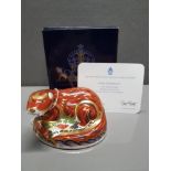 ROYAL CROWN DERBY PAPERWEIGHT OTTER WITH GOLD STOPPER AND CERTIFICATE PLUS ORIGINAL BOX