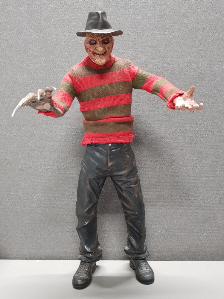 COLLECTABLE NIGHTMARE ON ELM STREET FREDDY KRUEGER FIGURE