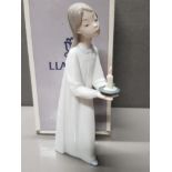 LLADRO FIGURE 4868 GIRL WITH CANDLE WITH ORIGINAL BOX