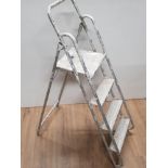 PAIR OF FOLDING ALUMINIUM STEPS