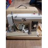 VINTAGE NEW HOME SEWING MACHINE