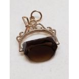 9CT GOLD AND SMOKEY QUARTZ PENDANT GROSS WEIGHT 3G