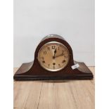 MANTLE CLOCK WITH KEY