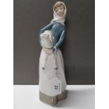 LLADRO FIGURE 4584 SHEPHERDESS WITH LAMB