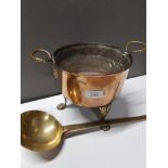 BRASS CACHEPOT ON 3 CLAW FEET WITH LARGE BRASS HANDLE