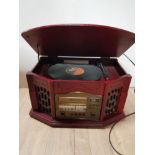 VINTAGE STYLE TURNTABLE WITH BUILT IN RADIO AND CD PLAYER